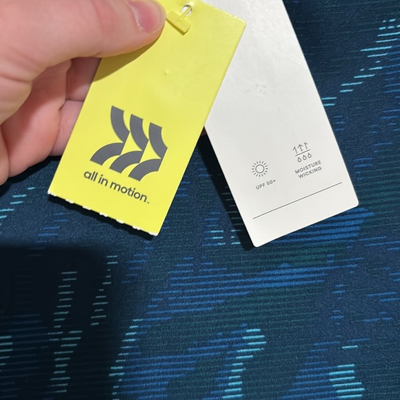 5 for $20! All in Motion Short Sleeve Moisture Wicking Tee size L 12-14 - Picture 3 of 4